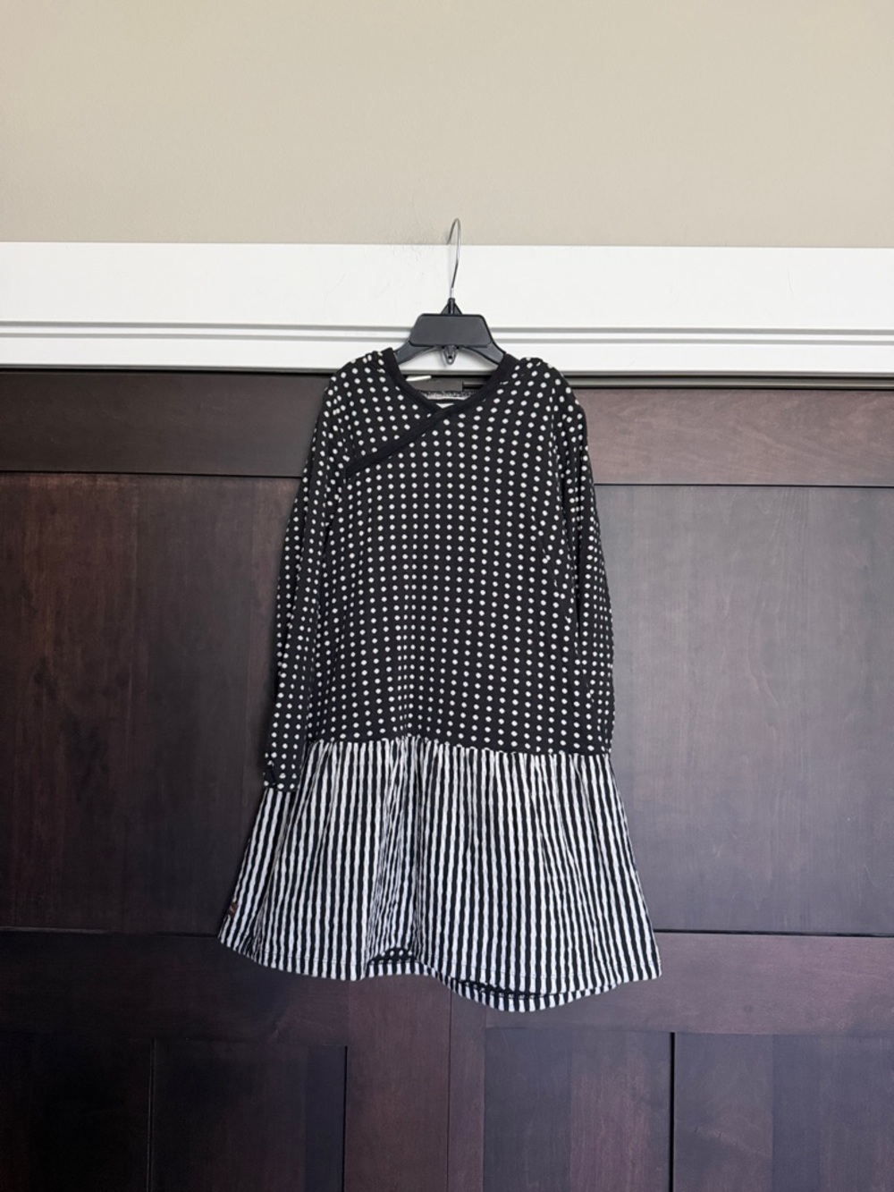 Tea Collection Girls Khumbu Double Knit Hoodie Dress Black and White Dot Size 7